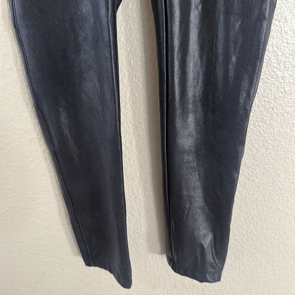 Spanx Black Faux Leather High Waist leggings Size Medium Petite - Picture 5 of 11